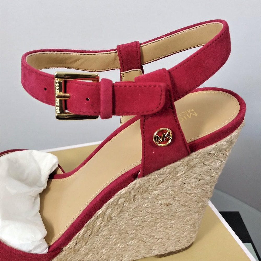 Michael Kors Carlyn Wedge - Picture 3 of 5